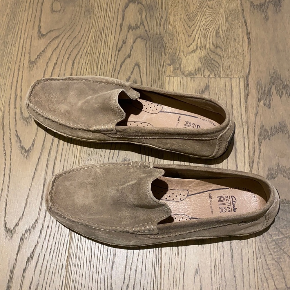 Clarks active air loafers